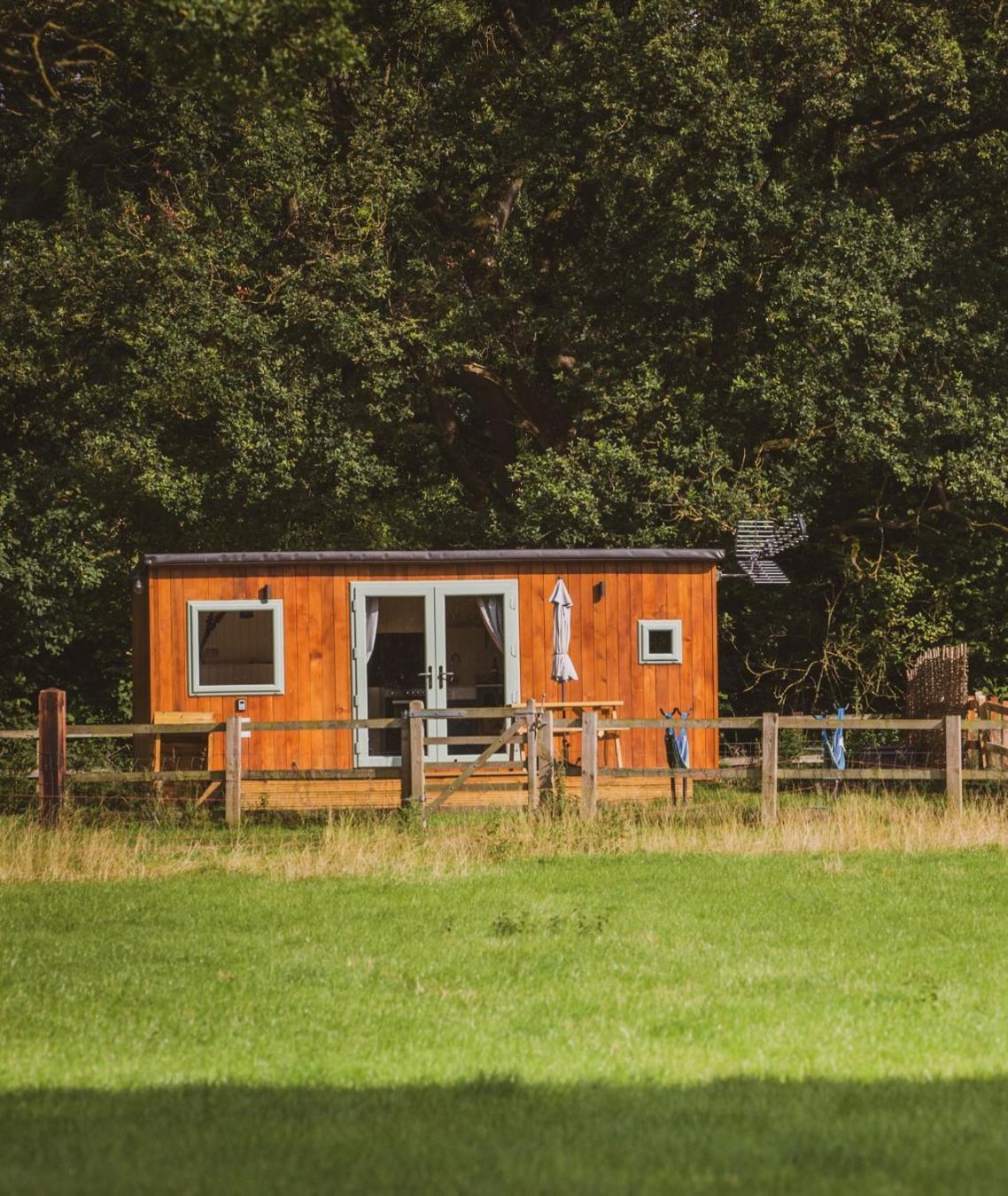 The Hideaway At Hiddenwood Glamping Hotel Corsley Eksteriør billede