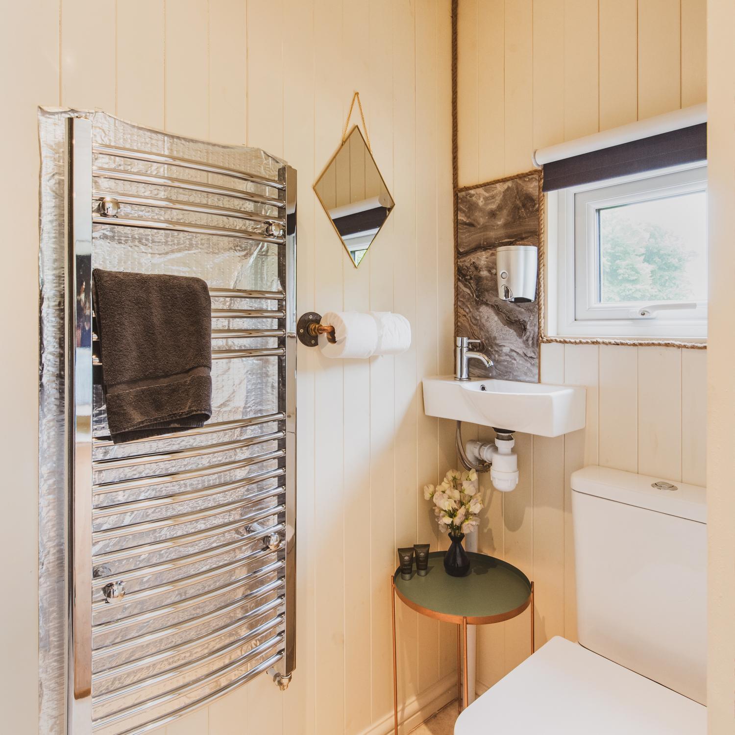 The Hideaway At Hiddenwood Glamping Hotel Corsley Eksteriør billede