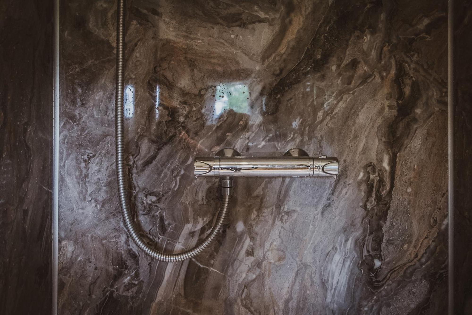 The Hideaway At Hiddenwood Glamping Hotel Corsley Eksteriør billede